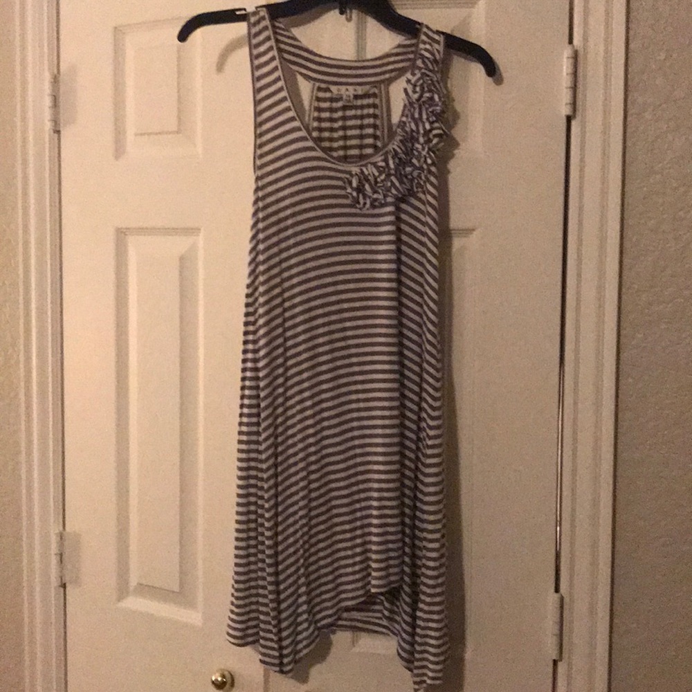 CAbi Ruffle Cluster racerback tank size XS
